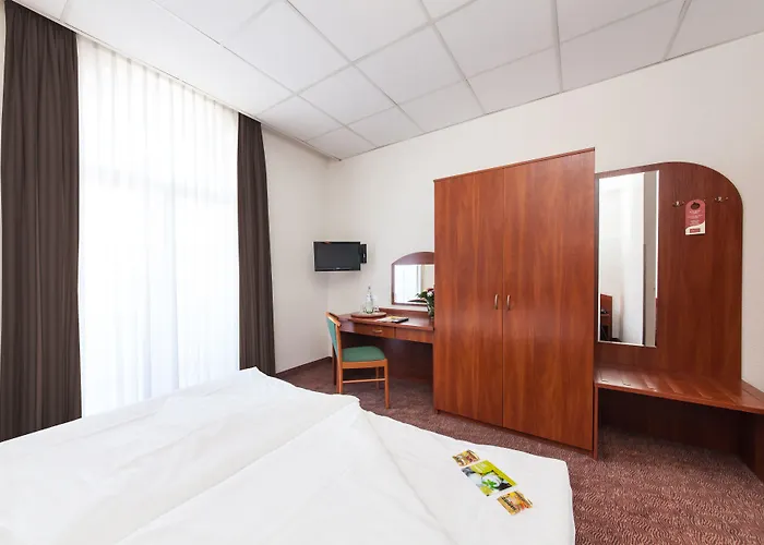 Stadtzentrum Hotel 3*